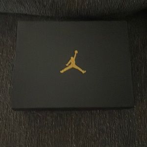 BRAND NEW!!! NEVER WORN!